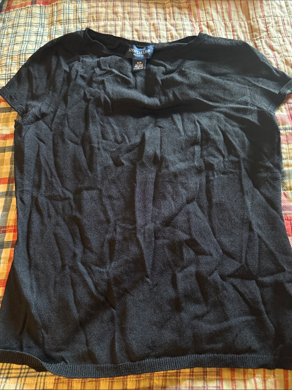 Ann Taylor Black Short Sleeve Crew Knit Top